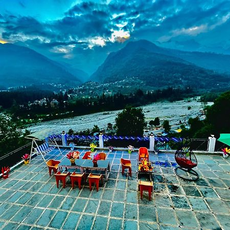 Hotel Hollywood Manali - Scenic River & Mountain View With Premium Rooms Bagian luar foto