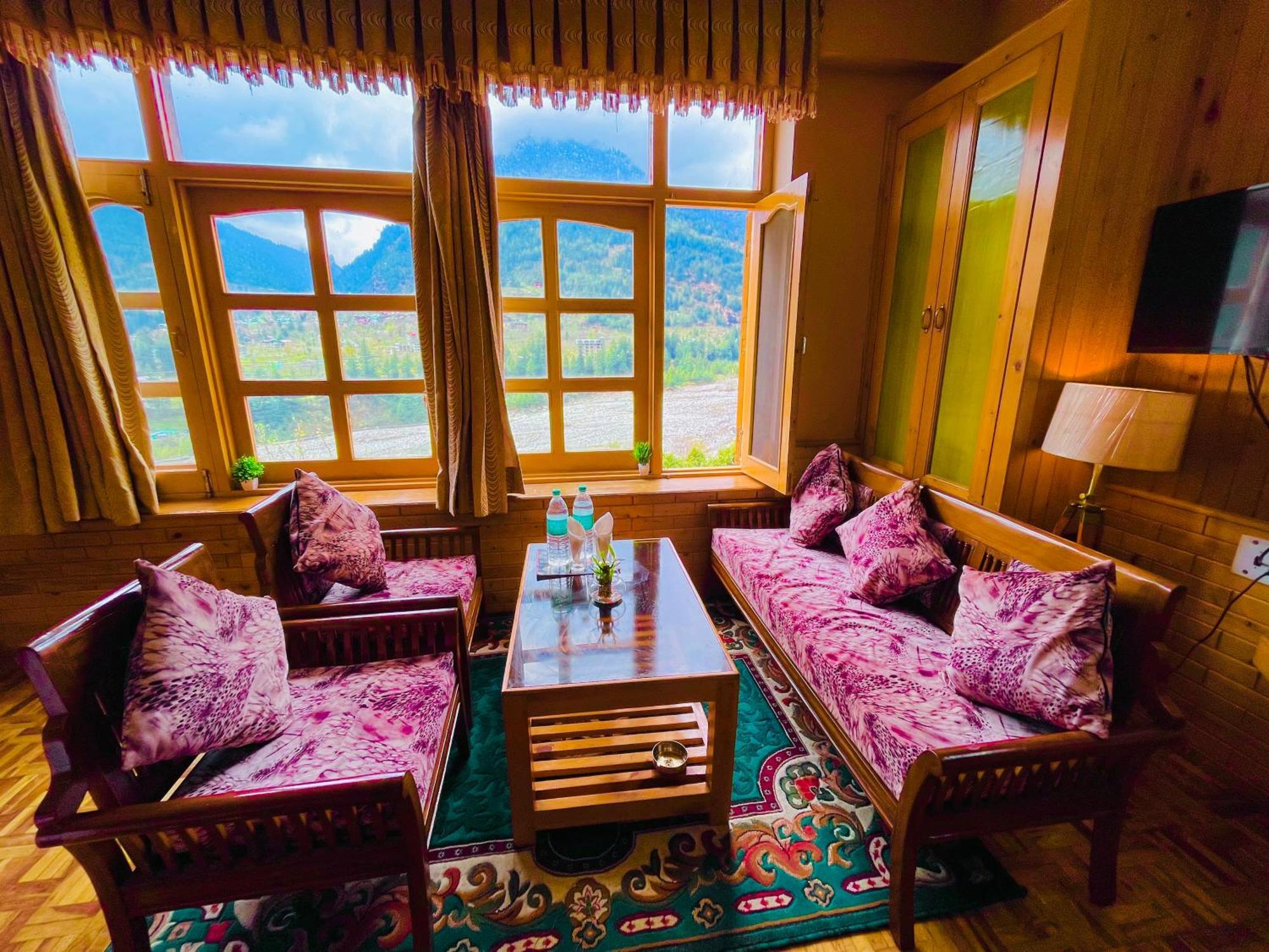 Hotel Hollywood Manali - Scenic River & Mountain View With Premium Rooms Bagian luar foto