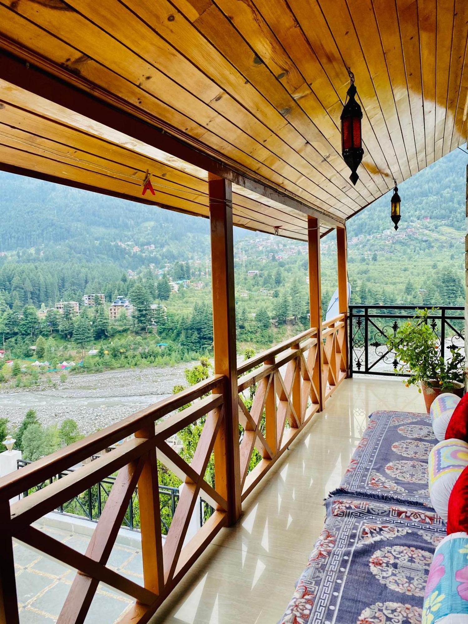 Hotel Hollywood Manali - Scenic River & Mountain View With Premium Rooms Bagian luar foto