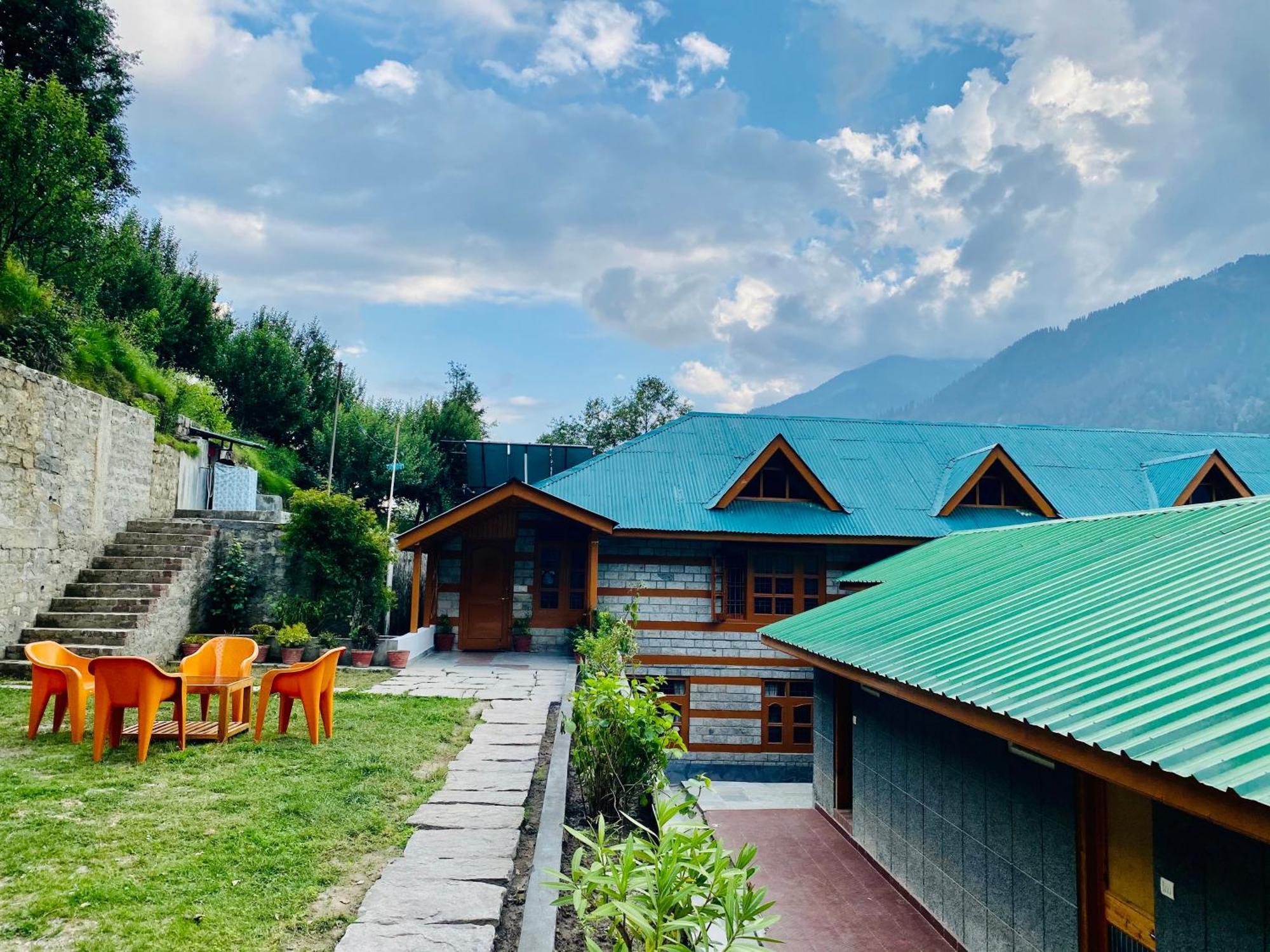 Hotel Hollywood Manali - Scenic River & Mountain View With Premium Rooms Bagian luar foto