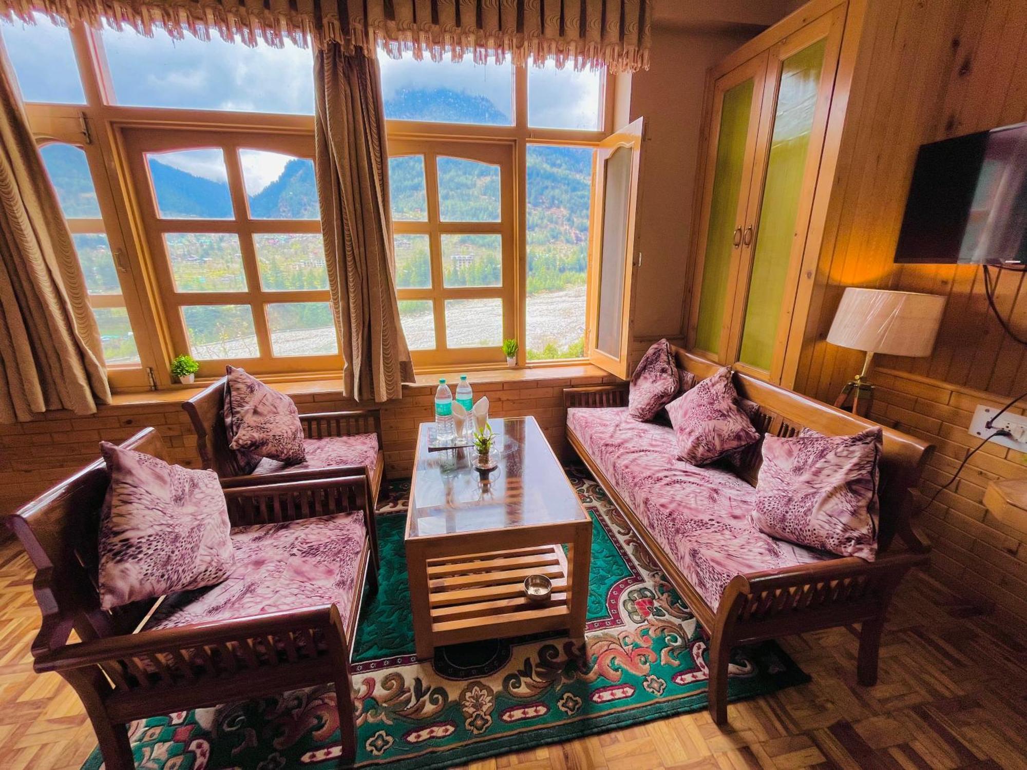 Hotel Hollywood Manali - Scenic River & Mountain View With Premium Rooms Bagian luar foto