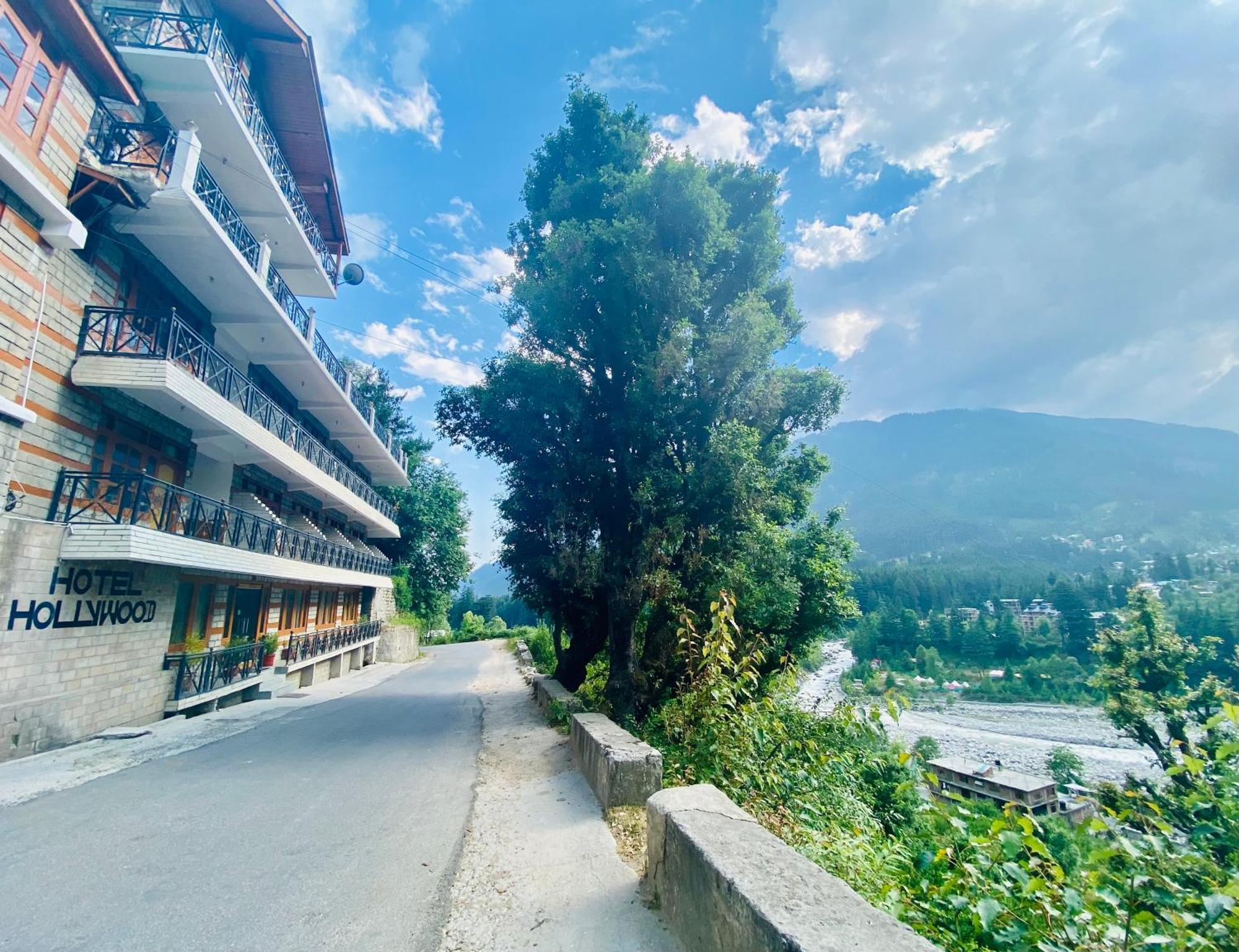 Hotel Hollywood Manali - Scenic River & Mountain View With Premium Rooms Bagian luar foto