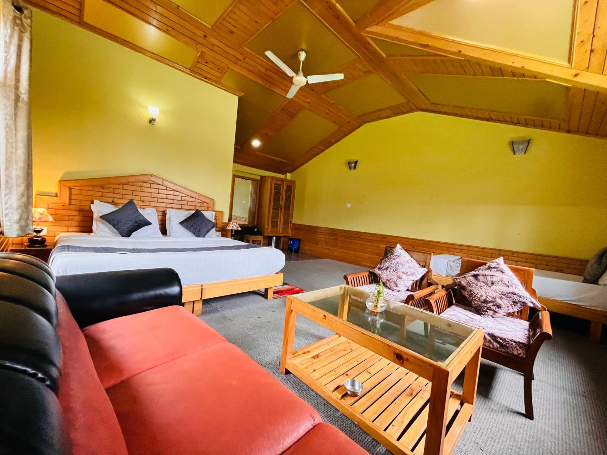 Hotel Hollywood Manali - Scenic River & Mountain View With Premium Rooms Bagian luar foto