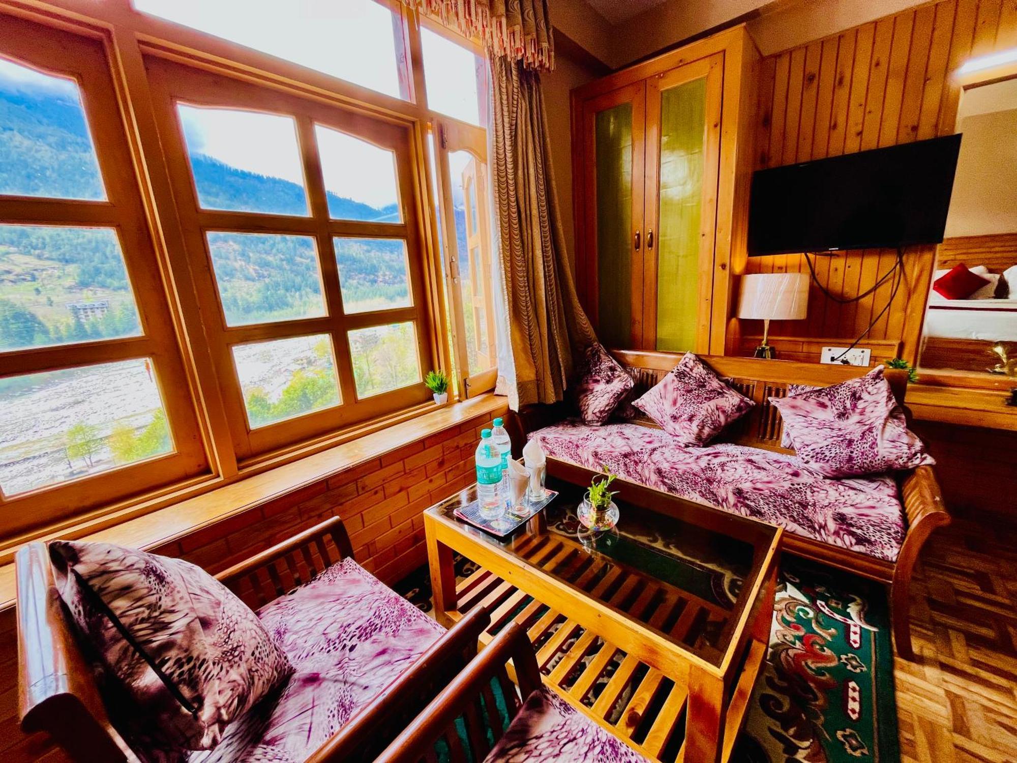 Hotel Hollywood Manali - Scenic River & Mountain View With Premium Rooms Bagian luar foto