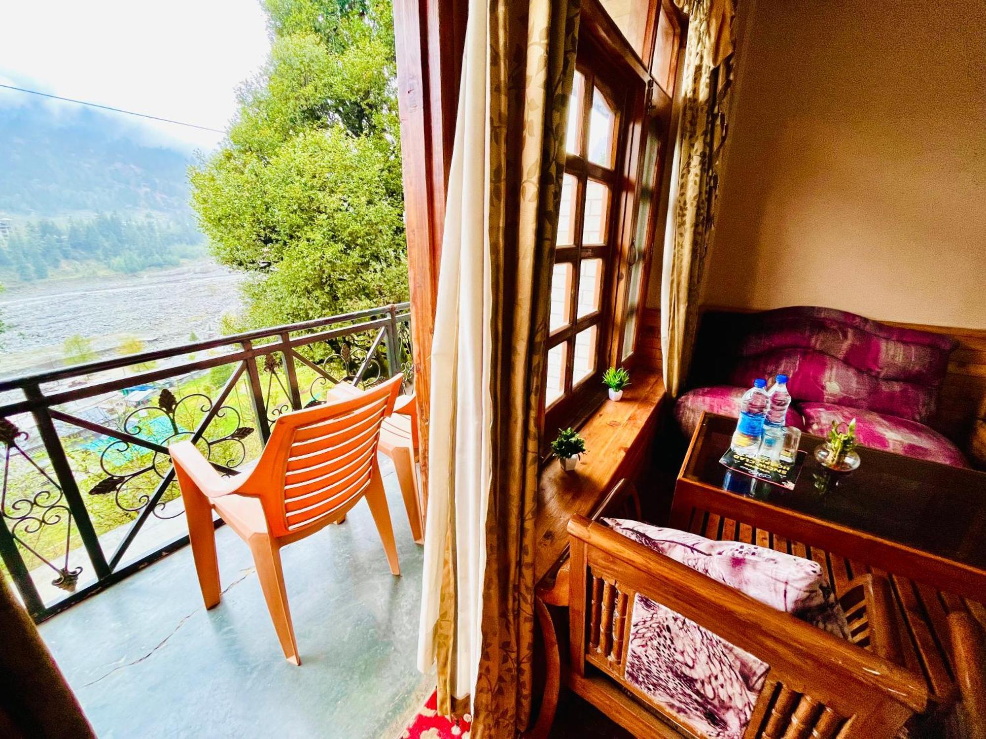 Hotel Hollywood Manali - Scenic River & Mountain View With Premium Rooms Bagian luar foto