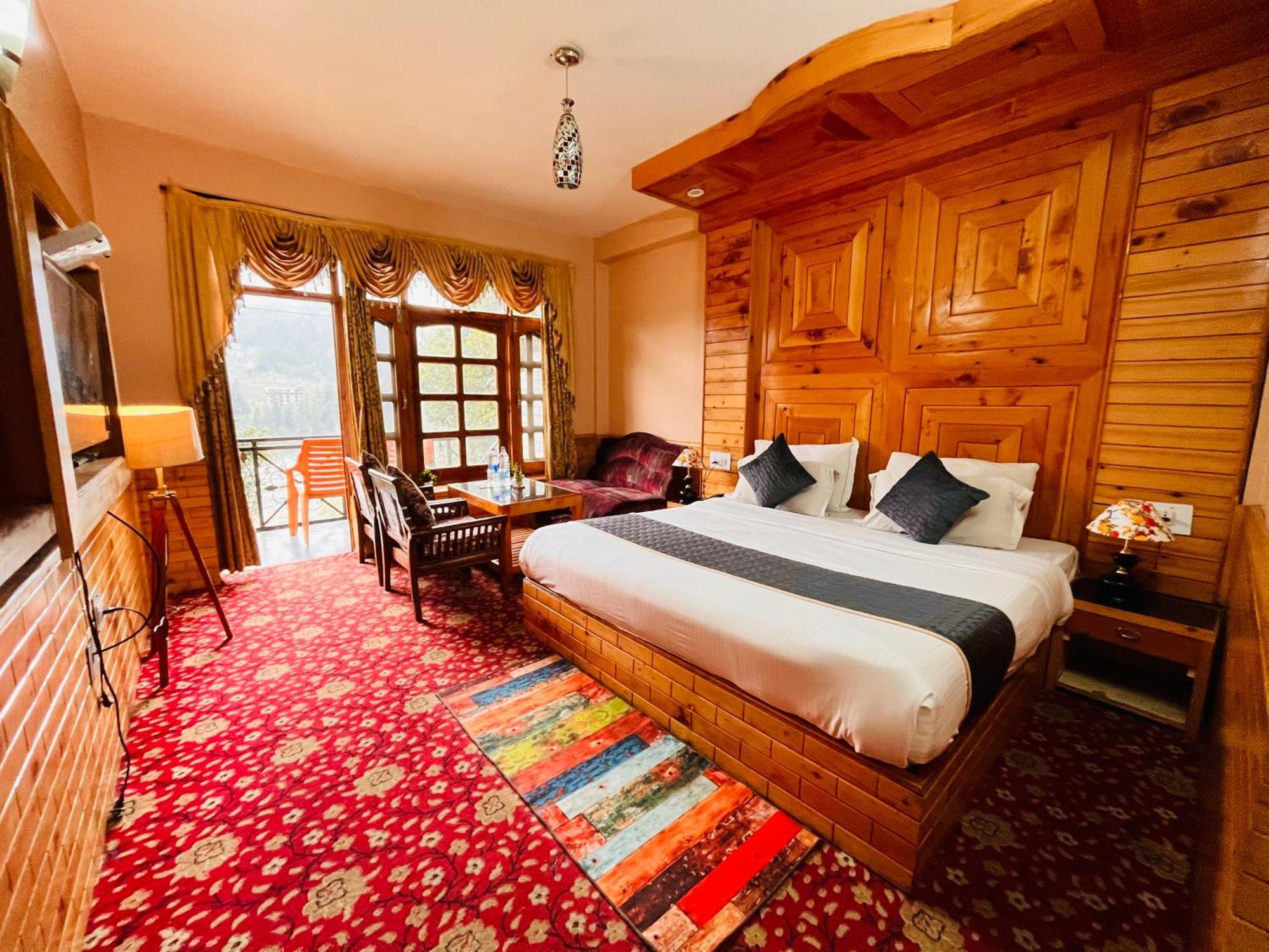 Hotel Hollywood Manali - Scenic River & Mountain View With Premium Rooms Bagian luar foto
