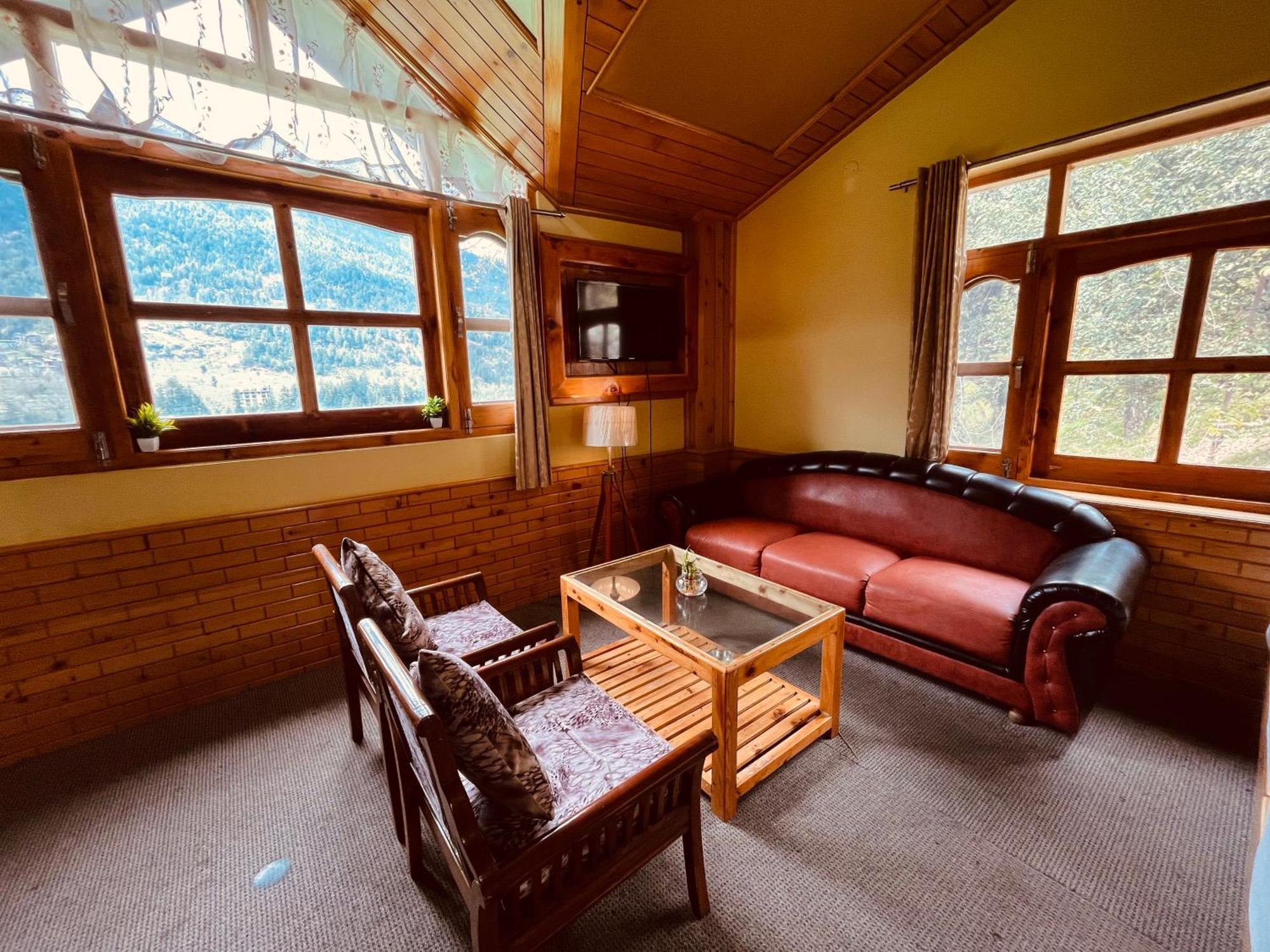 Hotel Hollywood Manali - Scenic River & Mountain View With Premium Rooms Bagian luar foto