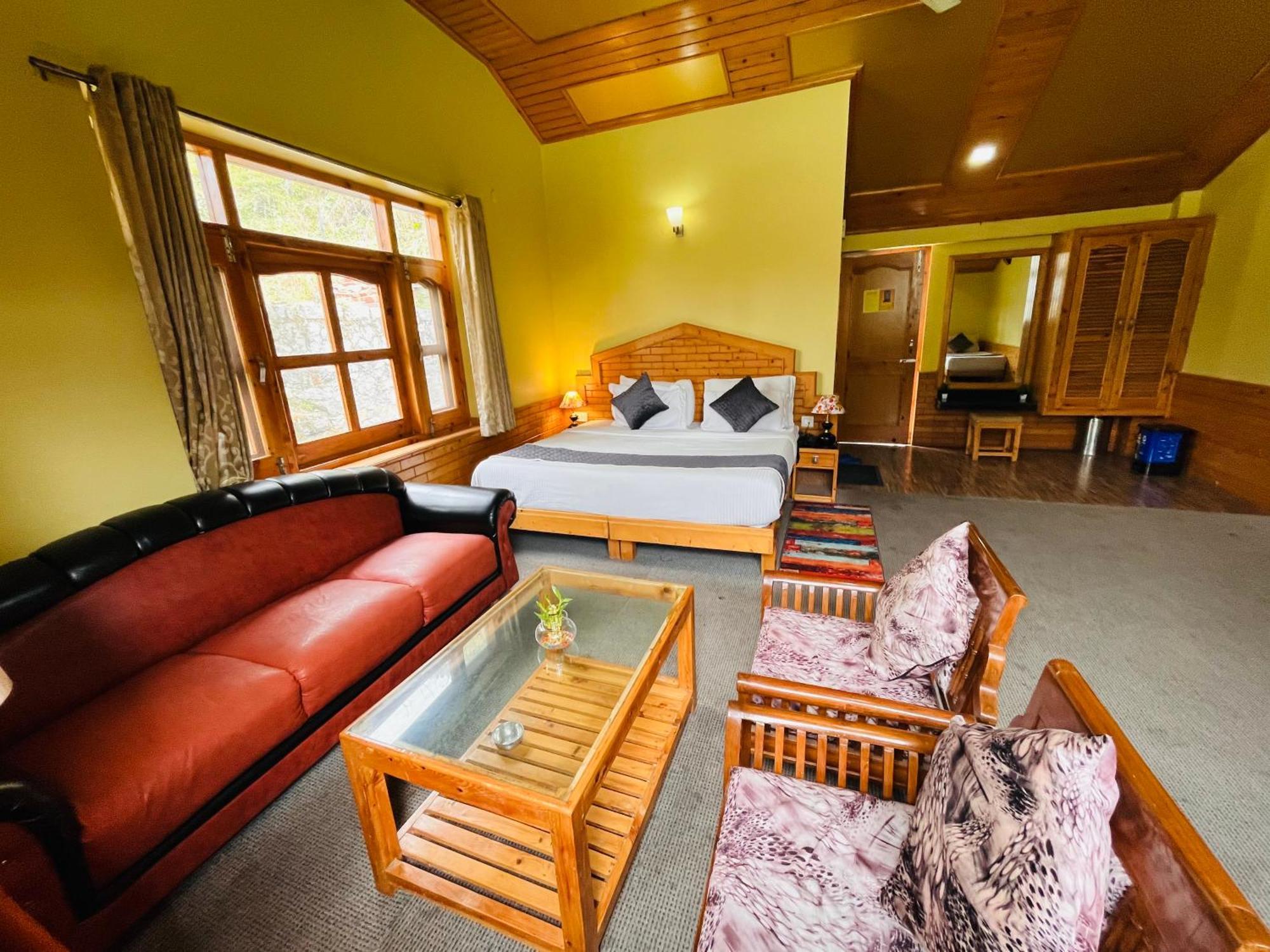 Hotel Hollywood Manali - Scenic River & Mountain View With Premium Rooms Bagian luar foto